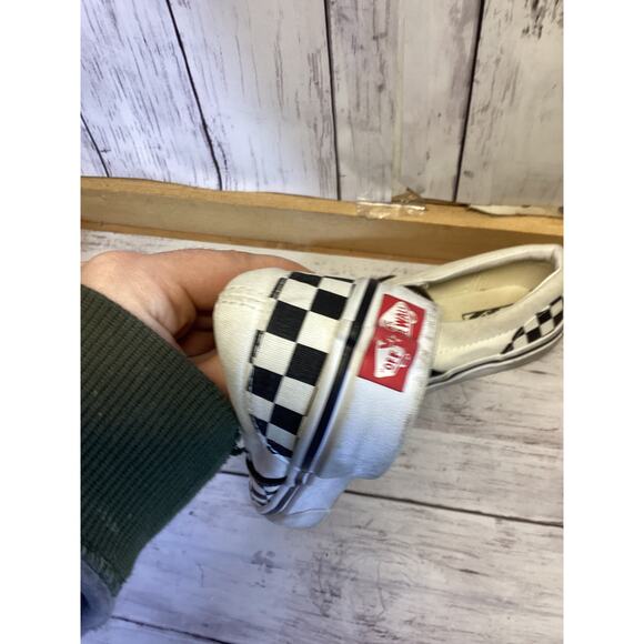Vans Kids Classic Checkerboard Slip-On Sneakers - Size 3.0 - Black & White - Picture 2 of 4